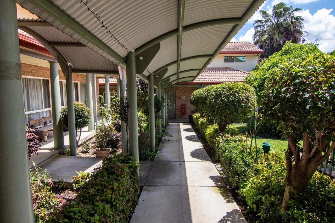 Albury Georgian Motel & Suites Extérieur photo
