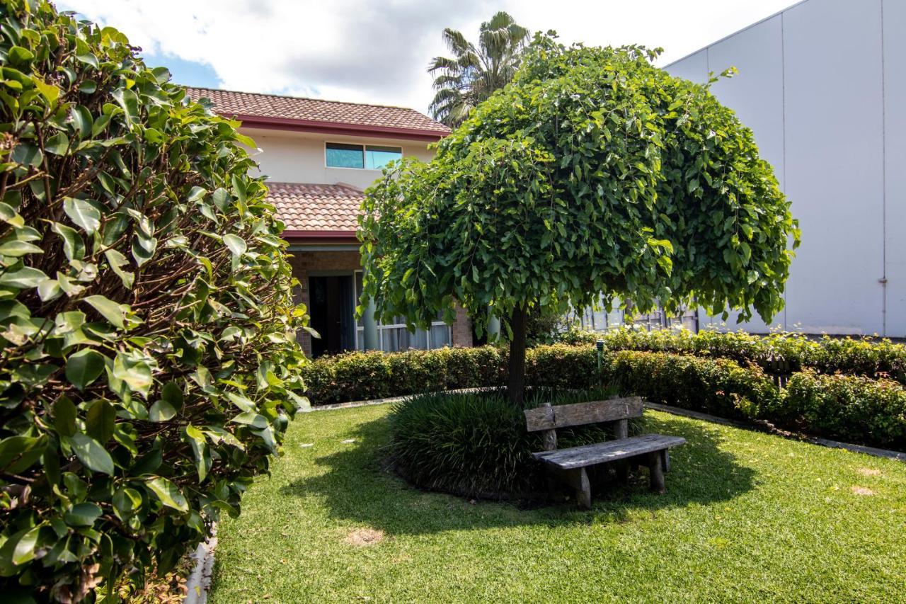 Albury Georgian Motel & Suites Extérieur photo